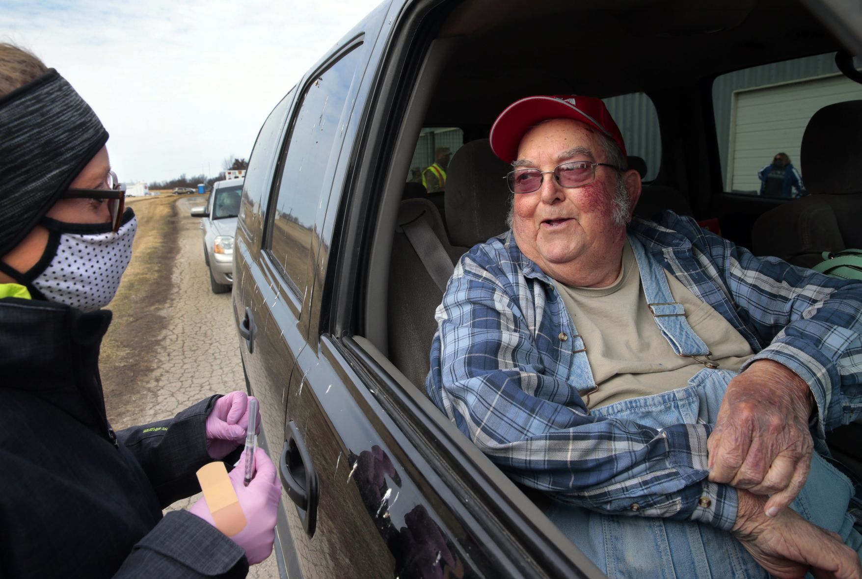 Rural Missouri mass vaccination clinic debuts Johnson & Johnson option